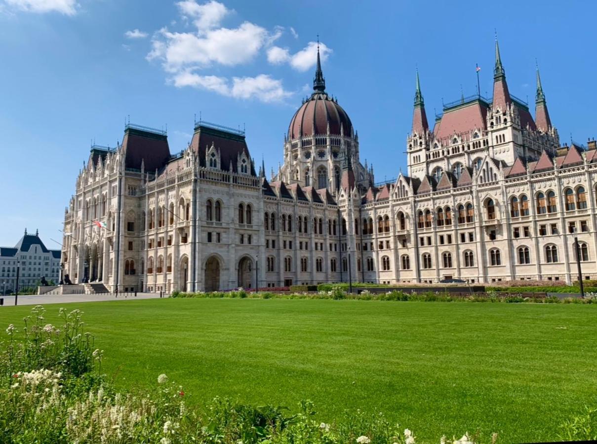 Rooftop Coffee By Parliament Budapest Esterno foto