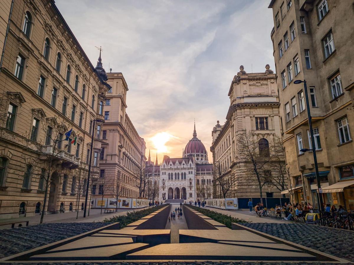 Rooftop Coffee By Parliament Budapest Esterno foto